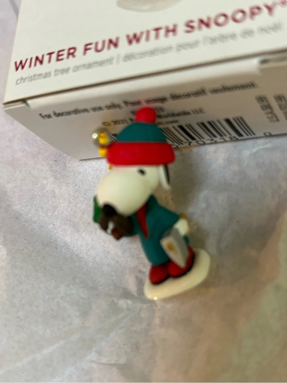 Hallmark mini snoopy Christmas ornament holiday